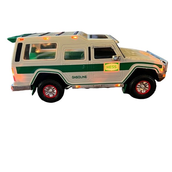 2004 HESS Sport Utility Vehicle and 1 Motorcycles - 40th Anniversary - Picture 3 of 8